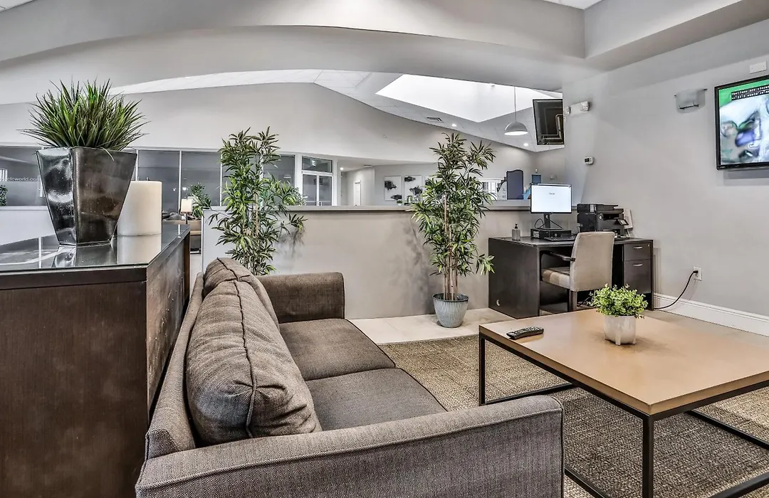 Two-Story, Dog-Friendly Gem Near Theme Parks With Pool, Central Ac & On-Site Gym-1