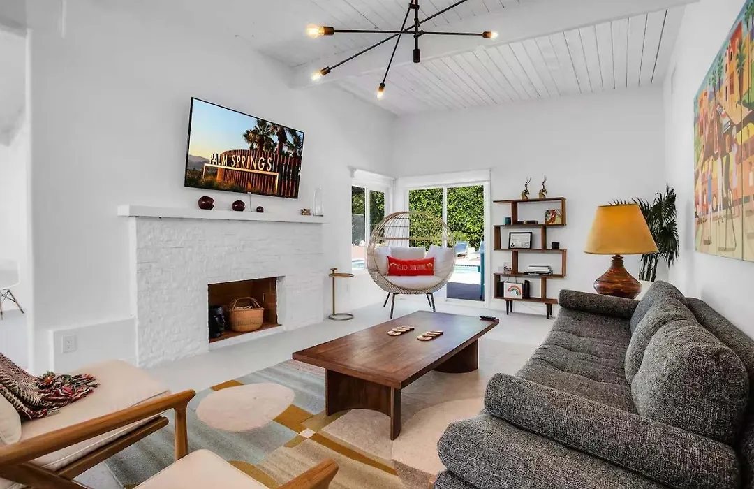 Mid-Century Oasis W Heated Pool & Hot Tub 7Min Dt-1
