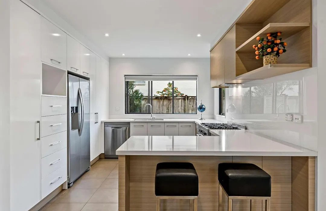 Big 5 Bedrooms House With Prime Location-1