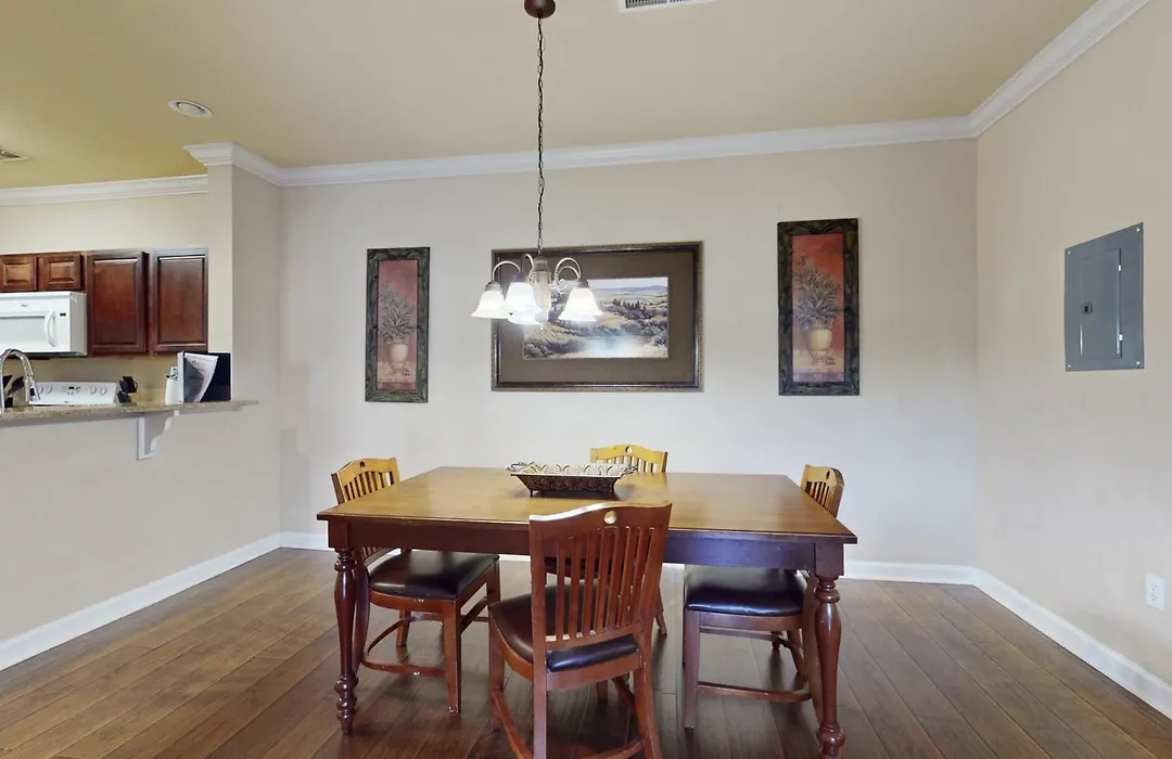 Gated Golf Condo With On-Site Pool, Hot Tub, Screened Balcony, & Washer/Dryer-1