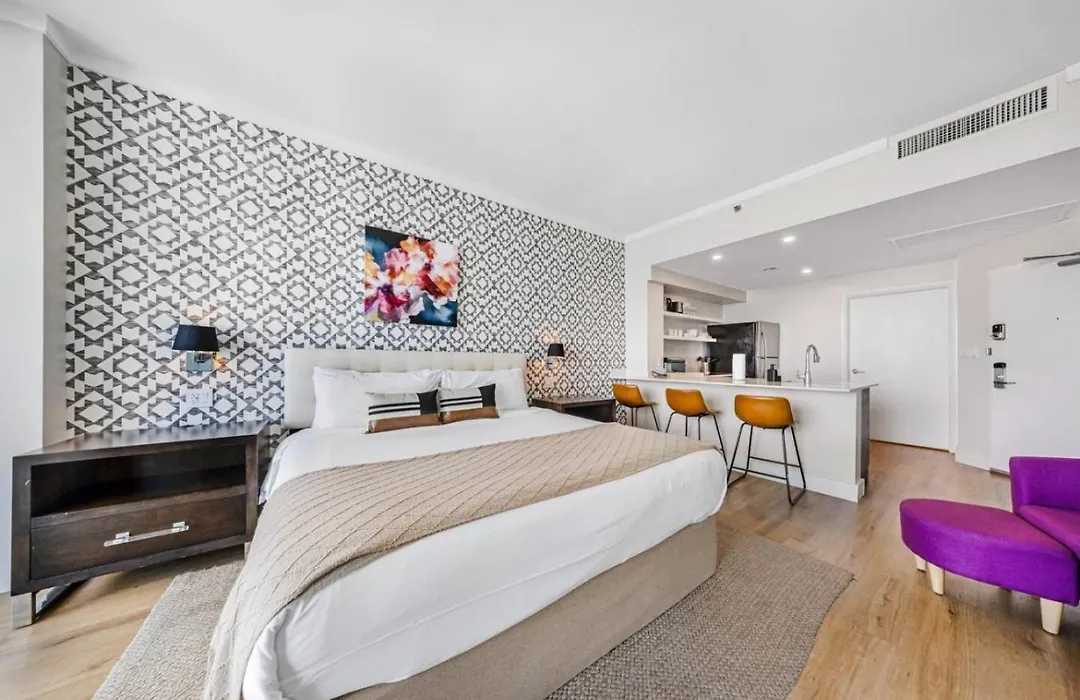 Elegant King Suite, Rooftop Pool, Full Kitchen-1