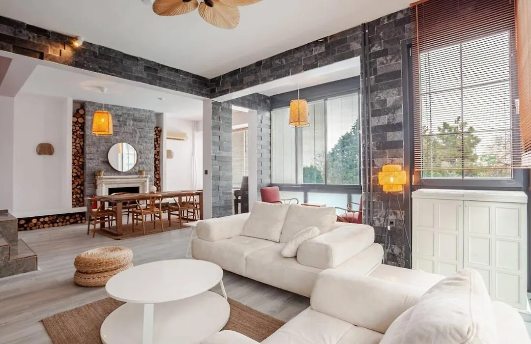 Modern Sea View Escape I Luxury Villa-1