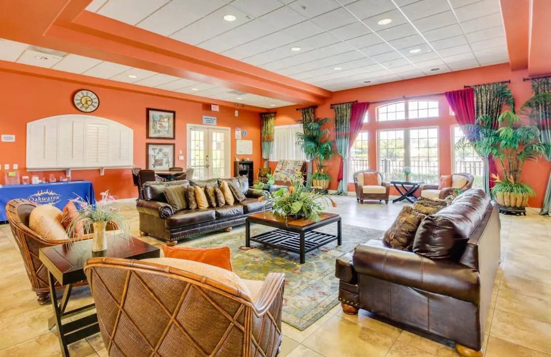 Bright, Centrally-Located Getaway With A Pool, Clubhouse, & Fast Wifi-1