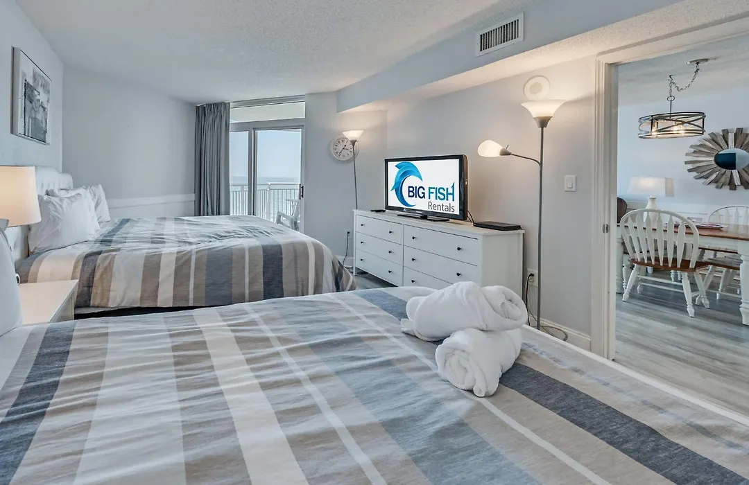 New Baywatch Remodled With Direct Oceanfront Views-1