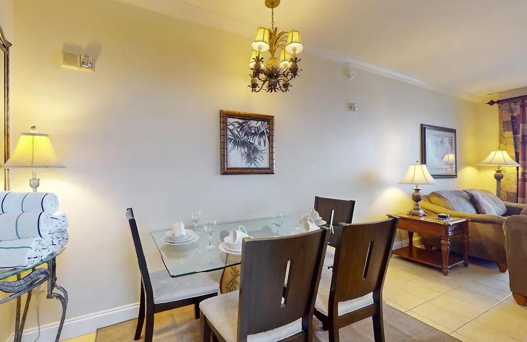 Lakefront Retreat Near Attractions With Lake View, Ac, Wifi, Pool, Hot Tub & Gym-1