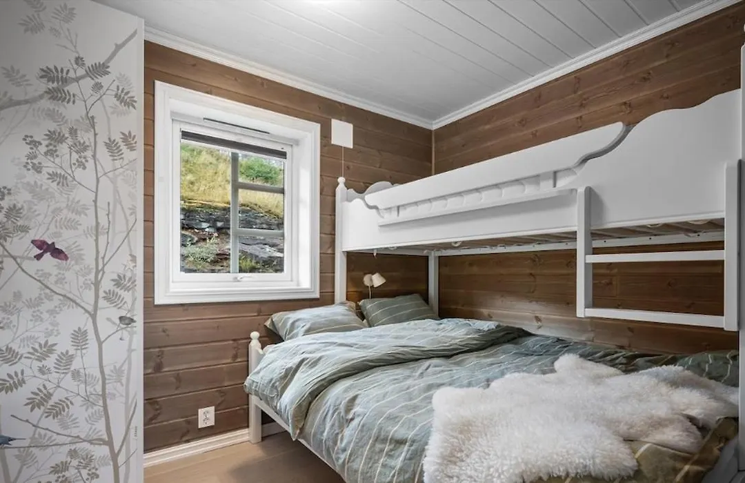 Family Cabin, Sunny Terrace And Amazing Views-1
