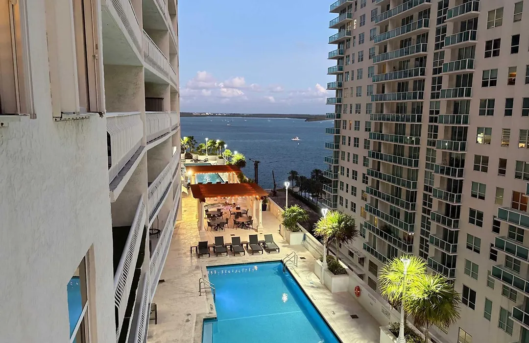 Brickell Bayfront Oasis Stunning Views Pool Gym-1