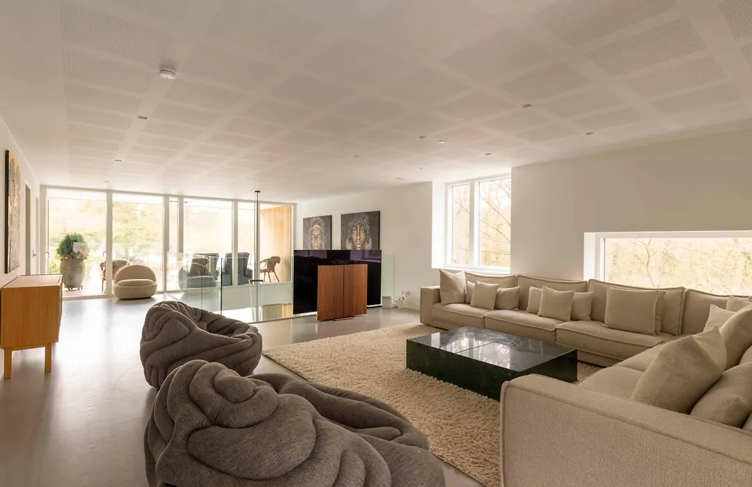 Exclusive Duplex Mansion With Sauna & Pool-1