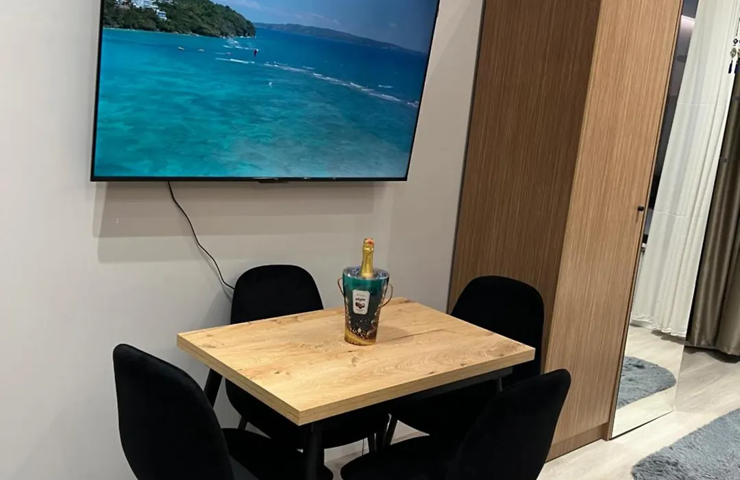 Premium Studio Apartment Golem-1