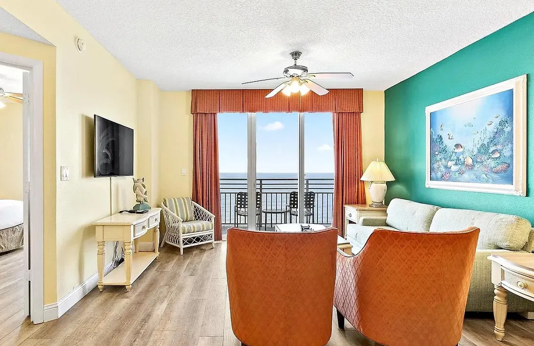 Oceanfront 2Br Resort Retreat With Beach Access-1
