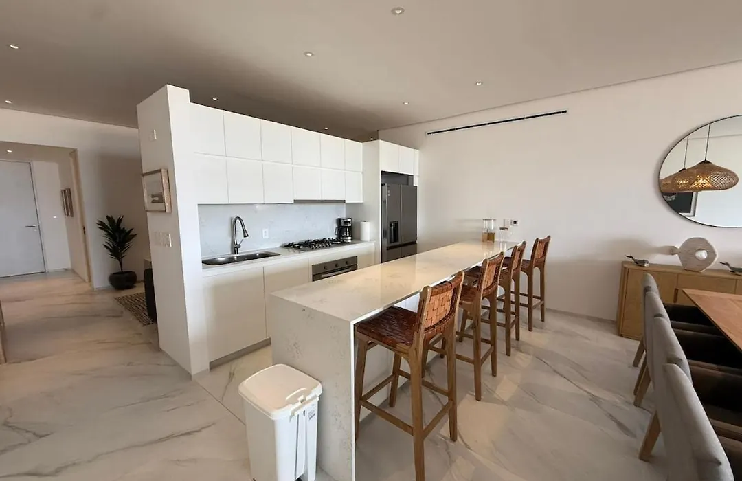 Golf Course & Ocean View With 3 Bd 4Ba Cora-1