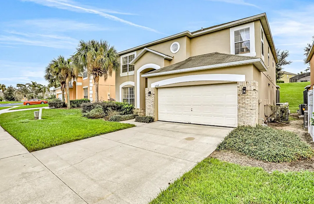 Charming Home With Pool, Pool Spa, Lanai, Central Ac, & Washer/Dryer-1