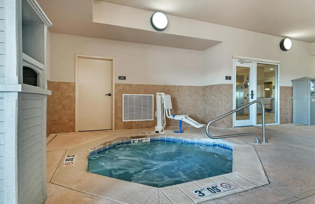 Best Western Plus Capital Inn-1