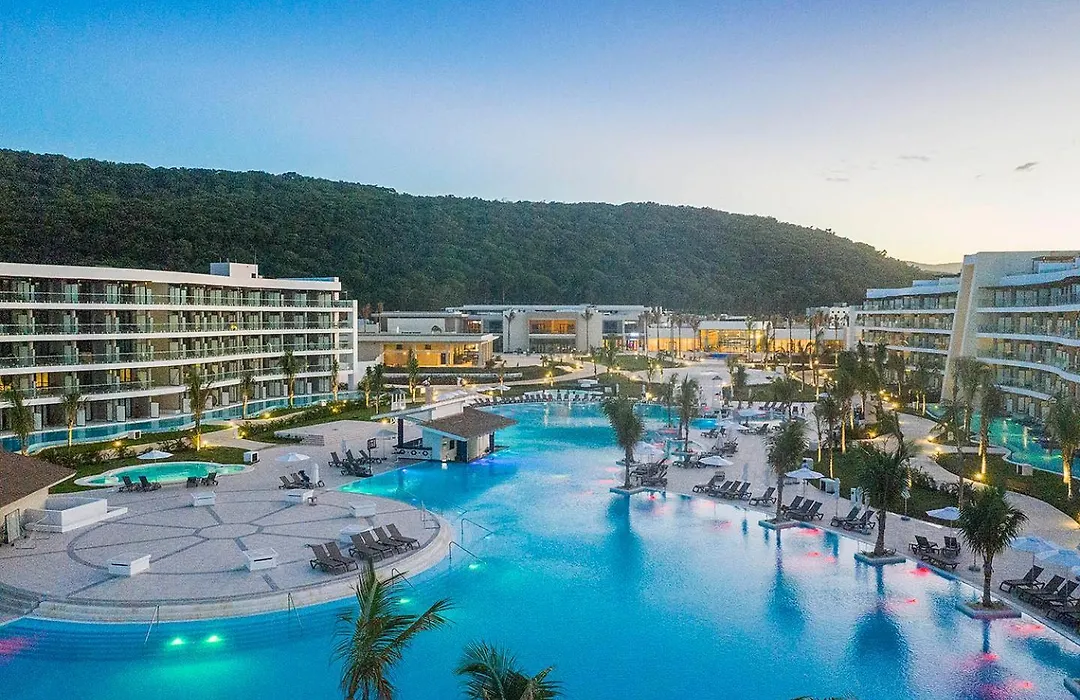 Ocean Coral Spring Resort-1