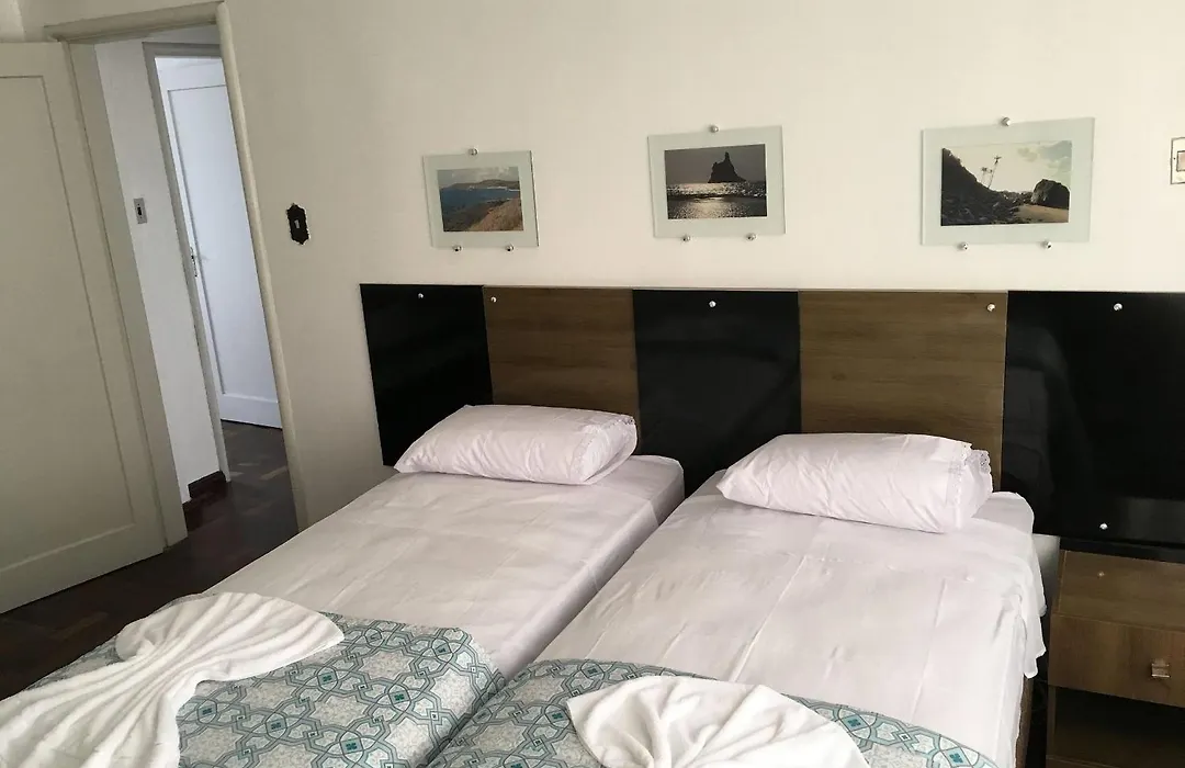 Confortavel Apartamento Na Rua Das Flores-1