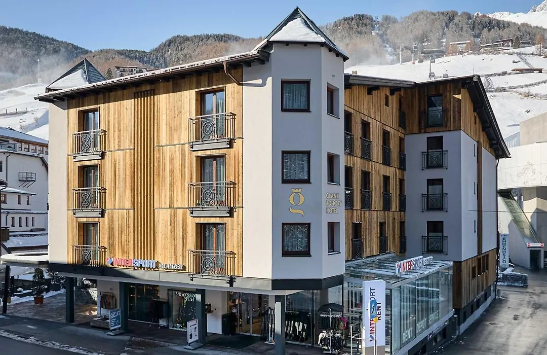 Glanz&Glory Hotel-1