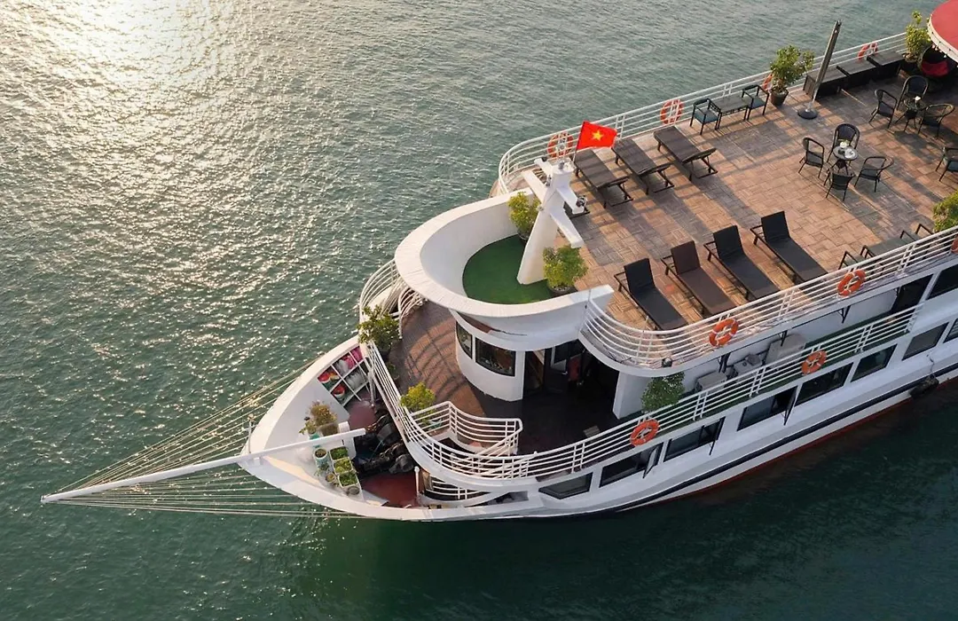 Overnight Cruise-1