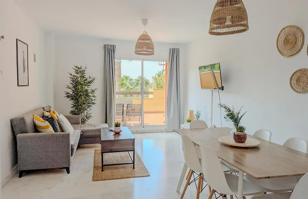 Relaxing 2 Bed Duplex: Seaviews, Terrace & Rooftop-1