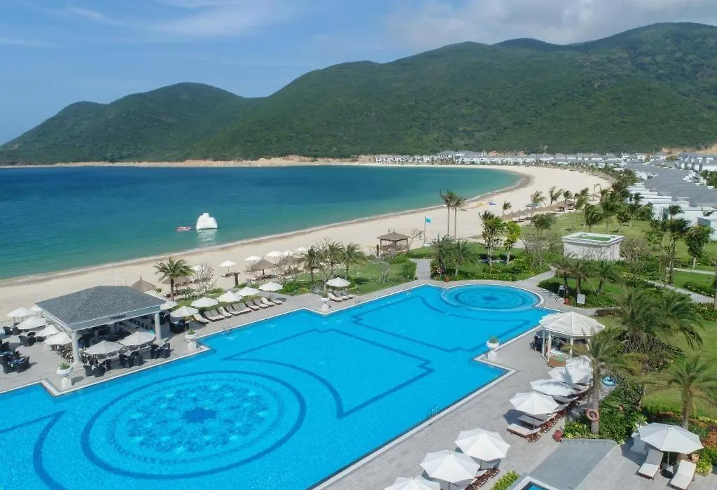 Vinpearl Discovery Rockside Nha Trang-1