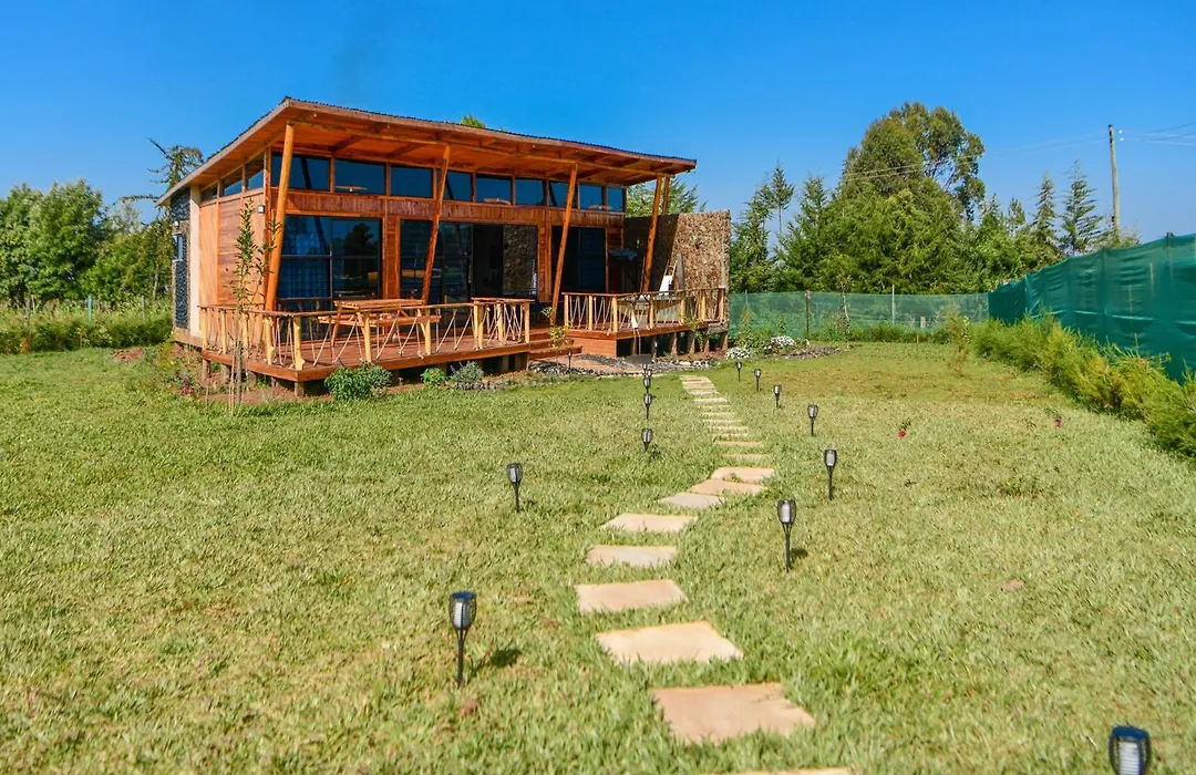 2Br Forest Cabin, Jacuzzi, Fireplace & Mt Kenya Views-1