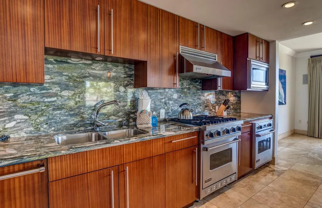 Honua Kai Hokulani 3 Free Rental Cars Kbm Resorts Ocean Front 3 Units 8 Bedrooms Ml-2594-1