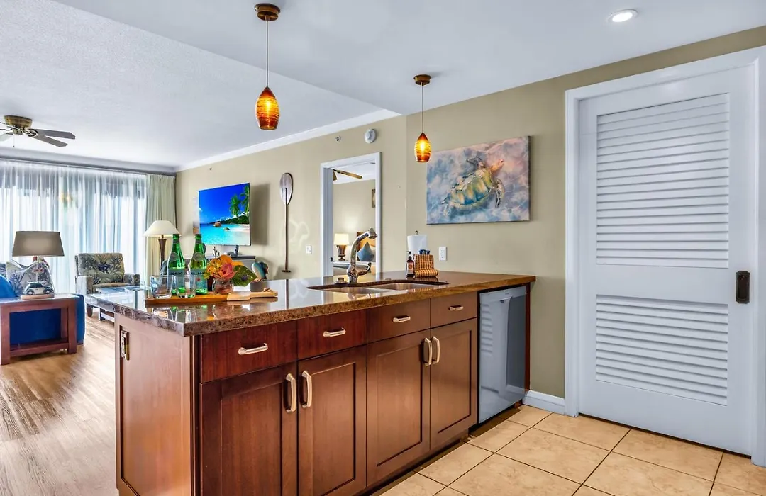 Honua Kai Konea Family Friendly Kbm Resorts Family Friendly 2 Units 5 Bedrooms Ml-2474-1