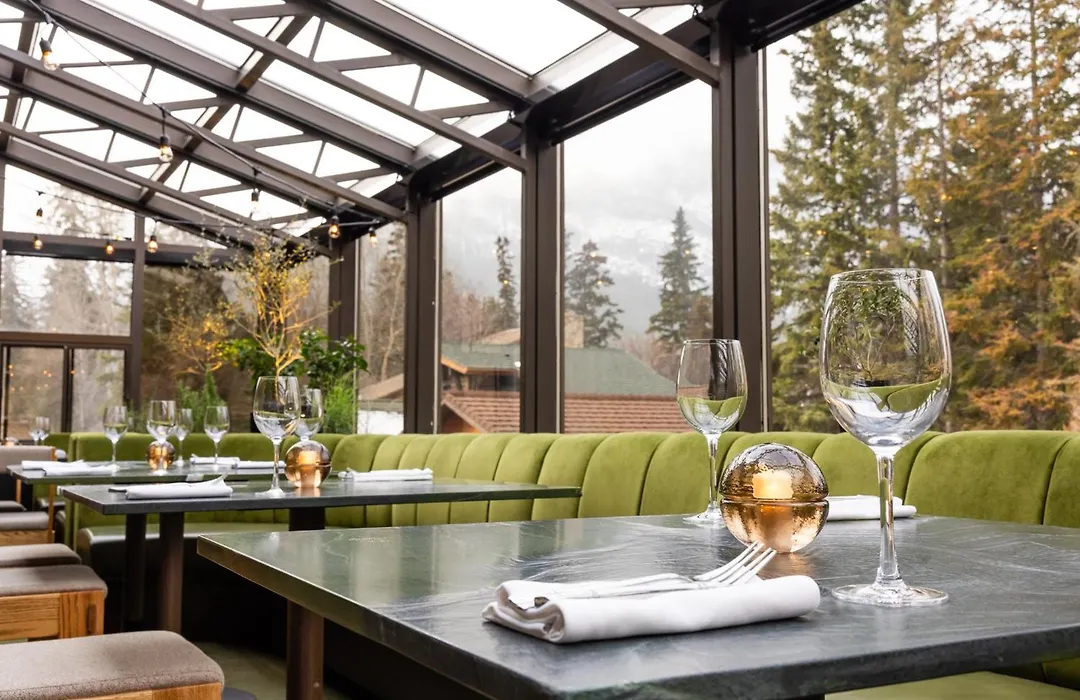 Banff Park Lodge-1
