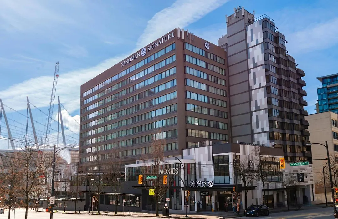 Sandman Signature Vancouver Downtown Hotel-1
