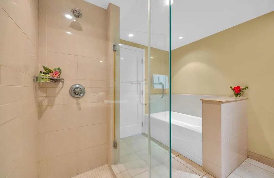 Honua Kai 3 Free Cars Kbm Resorts Extra Large Corner Suite 3 Units 7 Bedrooms Hk Ml-3577-1