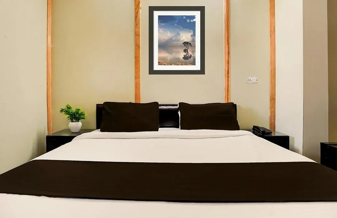 Super Hotel O Gms Road Ballupur Chowk-1
