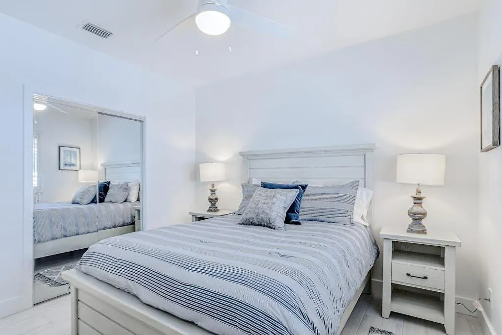 Vanderbilt Aqua Vista-1