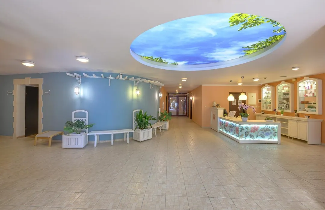 Kristal Hotel-1