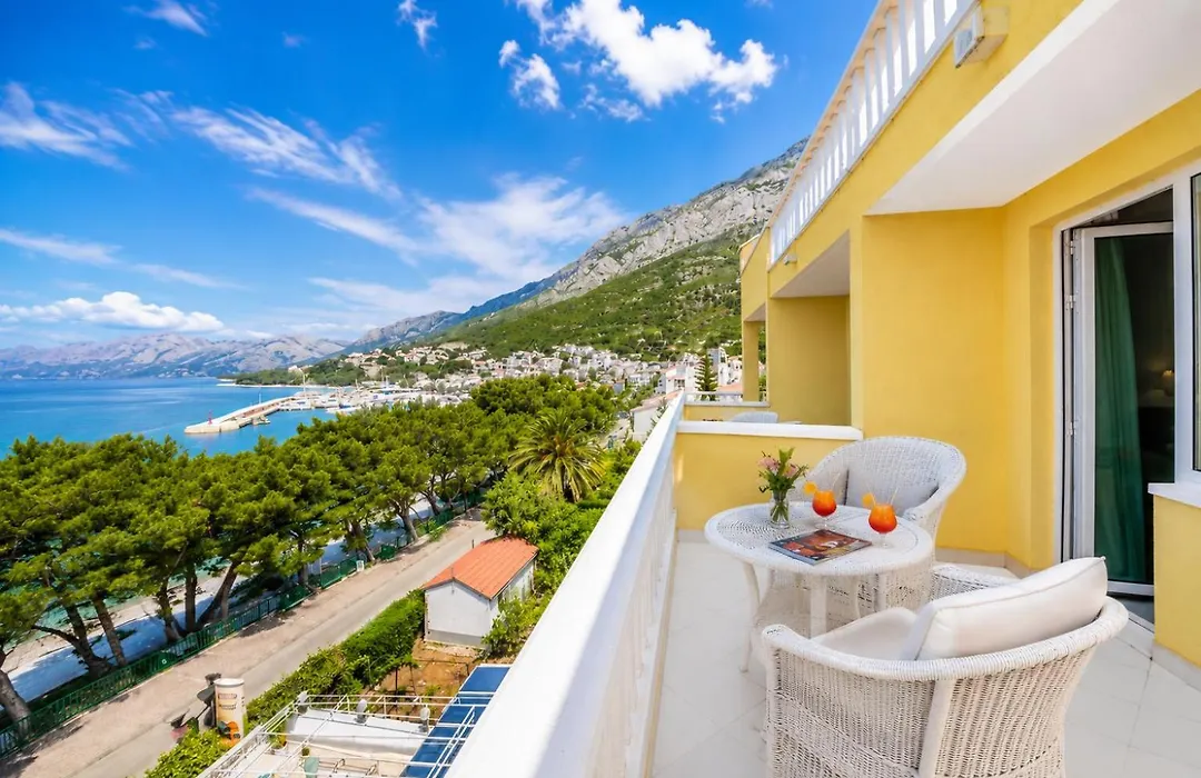 Hotel Villa Bacchus-1