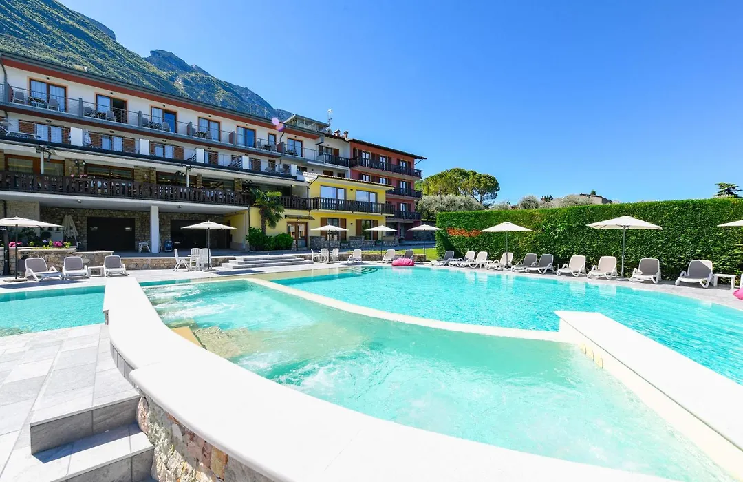 Park Hotel Val Di Monte ***S-1