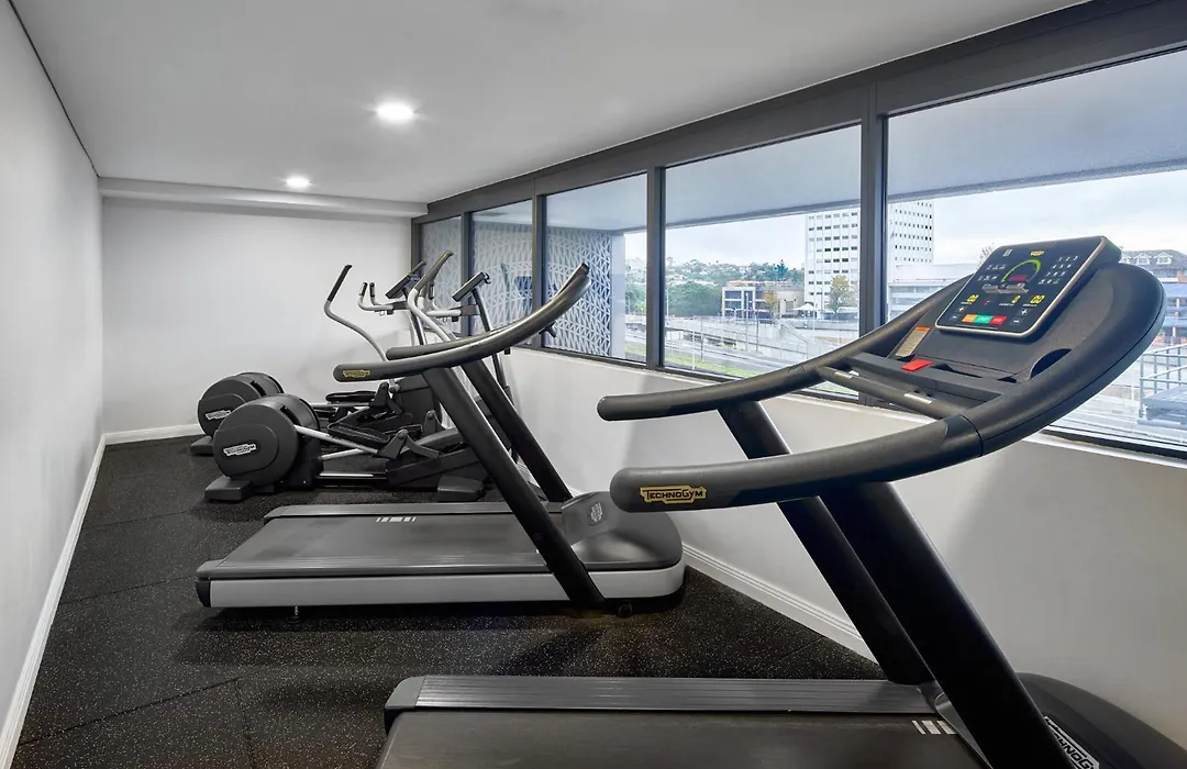Meriton Suites North Sydney-1