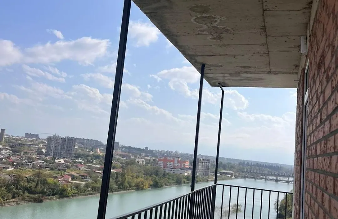 Comfortable 5 Rooms Apartment-1