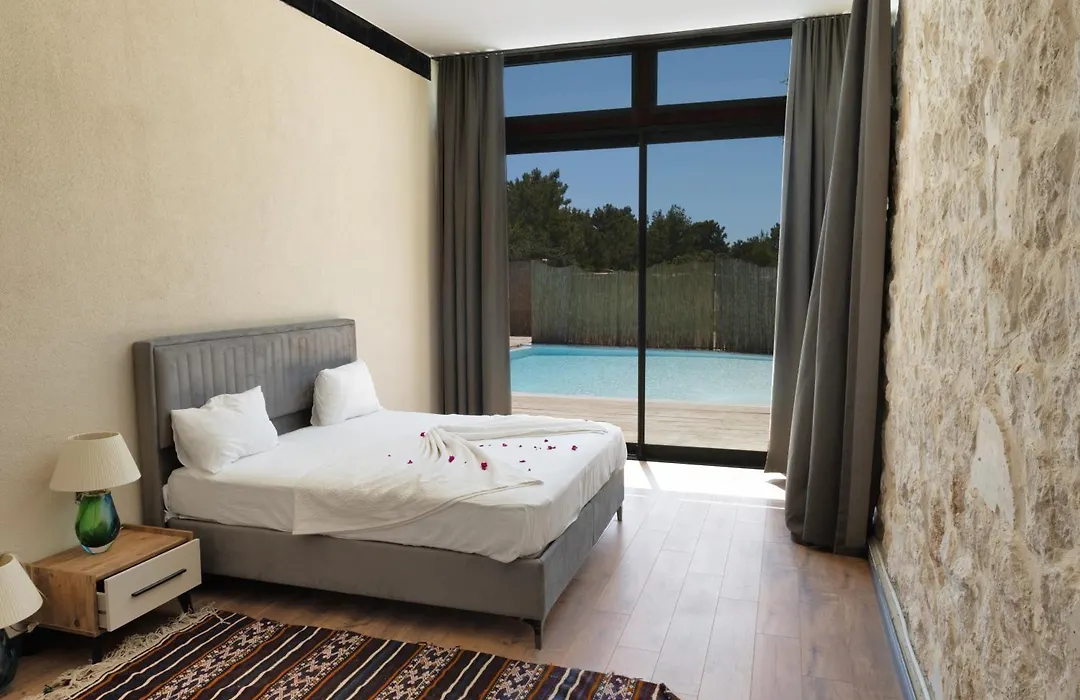 La Boheme Kabak Adults Only-1
