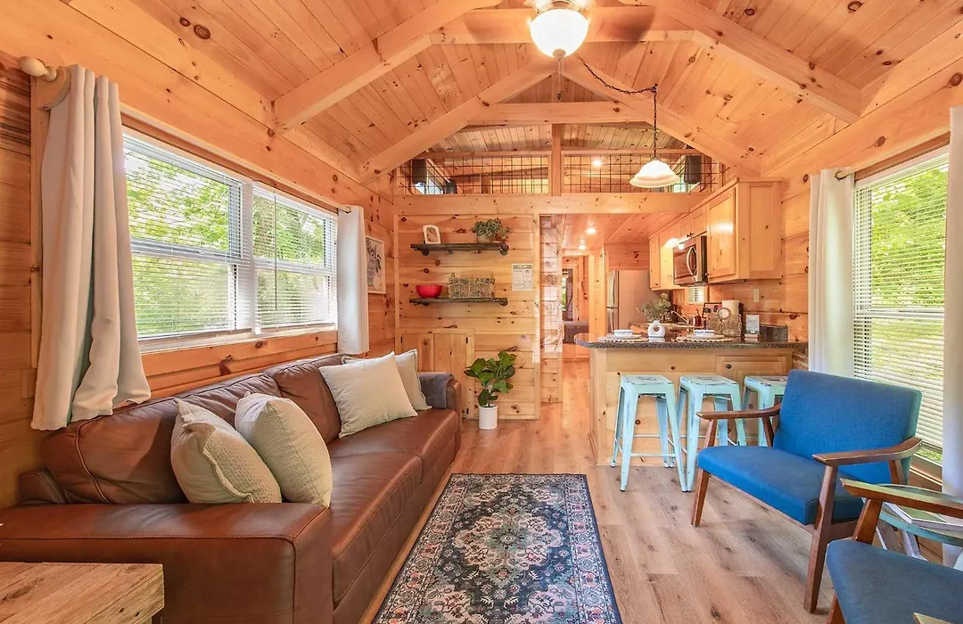 Ryon Tiny Home Cabin City-Side Rustic Retreat-1