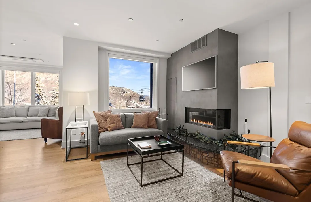 Chamonix 17, Snowmass Ski-In/Ski-Out Condo W/Shared Pool/Hot Tub/Gym/Wifi-1