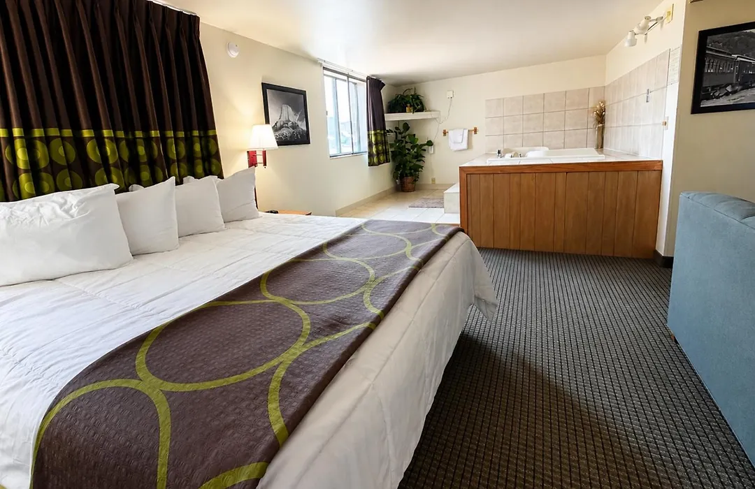 Fairbridge Inn And Suites-1