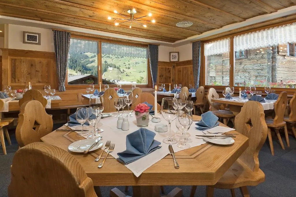 Familienhotel Alpina-1