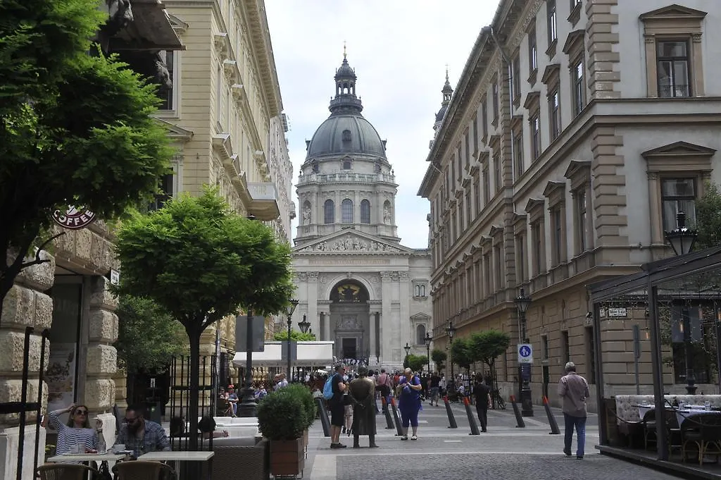 Basilica Grand Luxury In The Historic Center-1