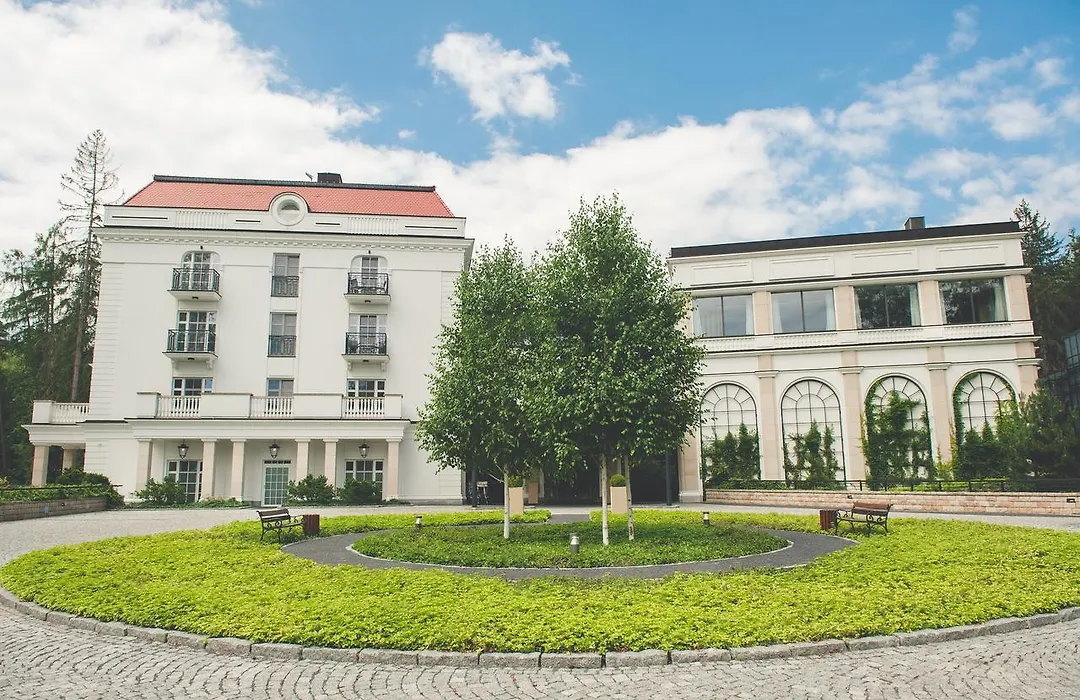 Hotel Spa Dr Irena Eris Polanica Zdroj-1