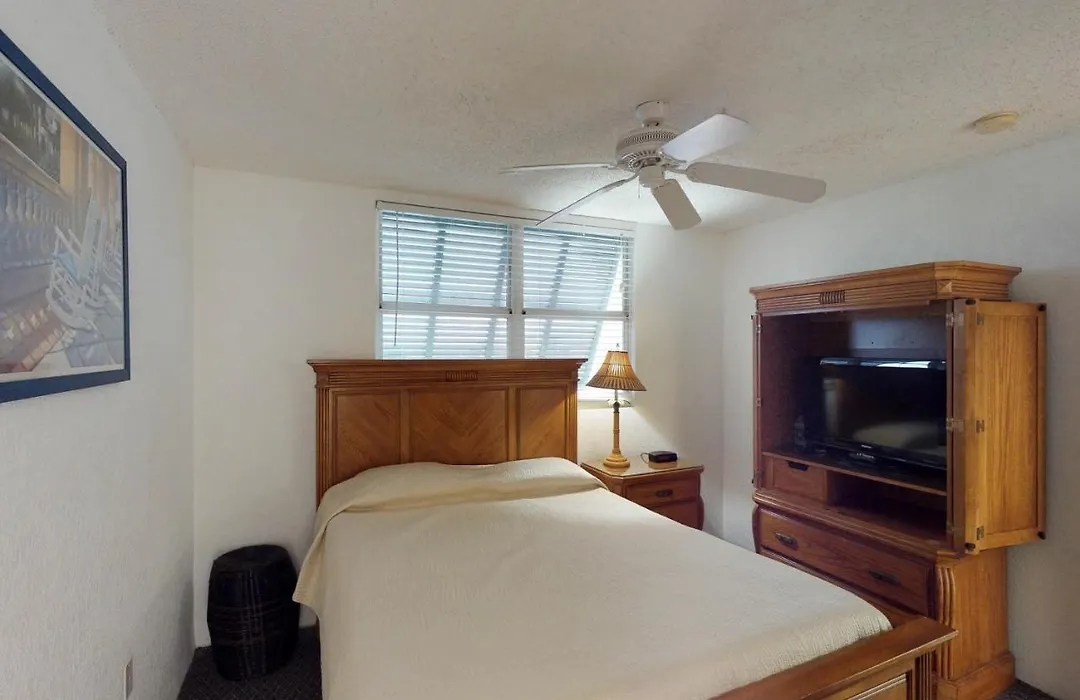 Sunrise Suites Paradise Escape #407-1