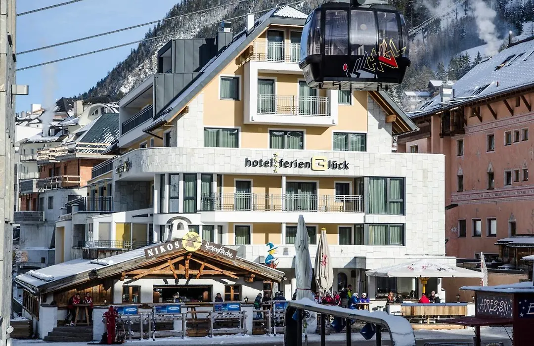 Hotel Ferienglück-1