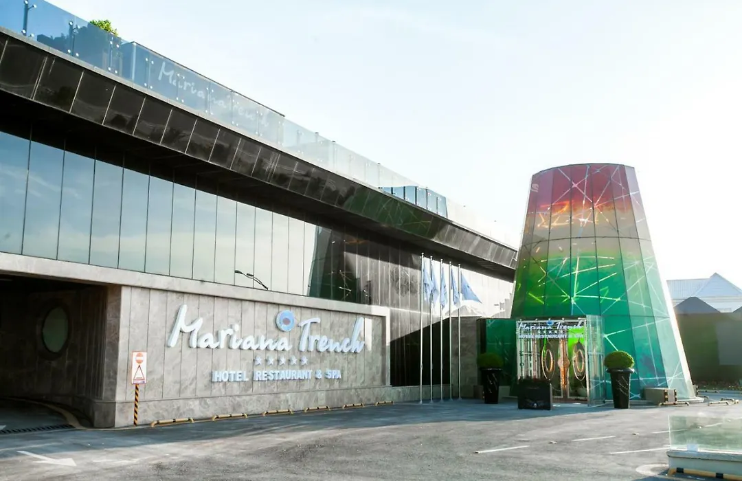 Mariana Trench Hotel&Leisure Resort-1