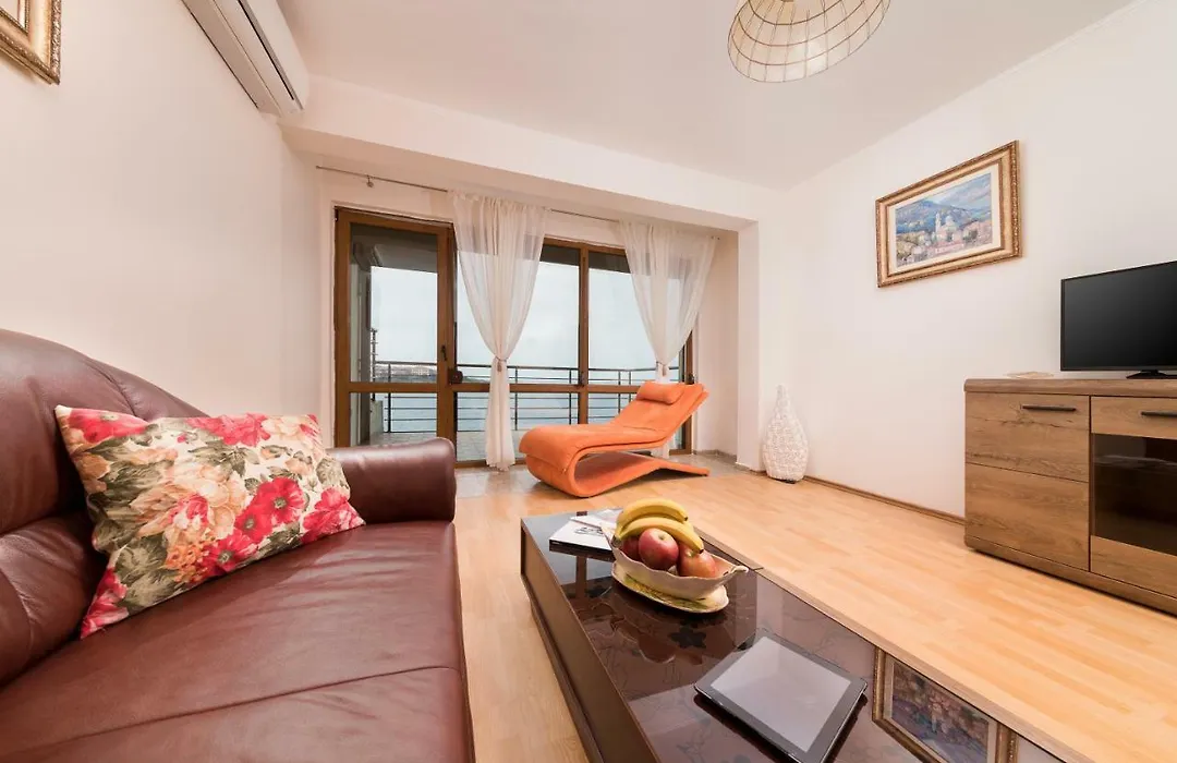 Sozopol Seaside Villa-1