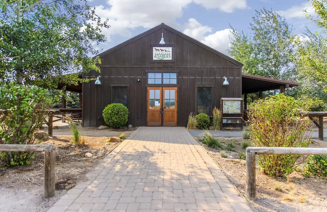 Red Cedar 26 | Discover Sunriver-1