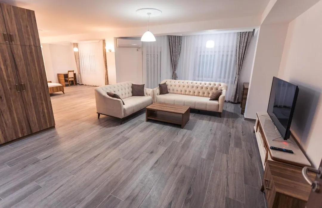 City Hotel-1