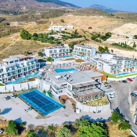 Harmony Crest Resort & Spa Adults Only-3